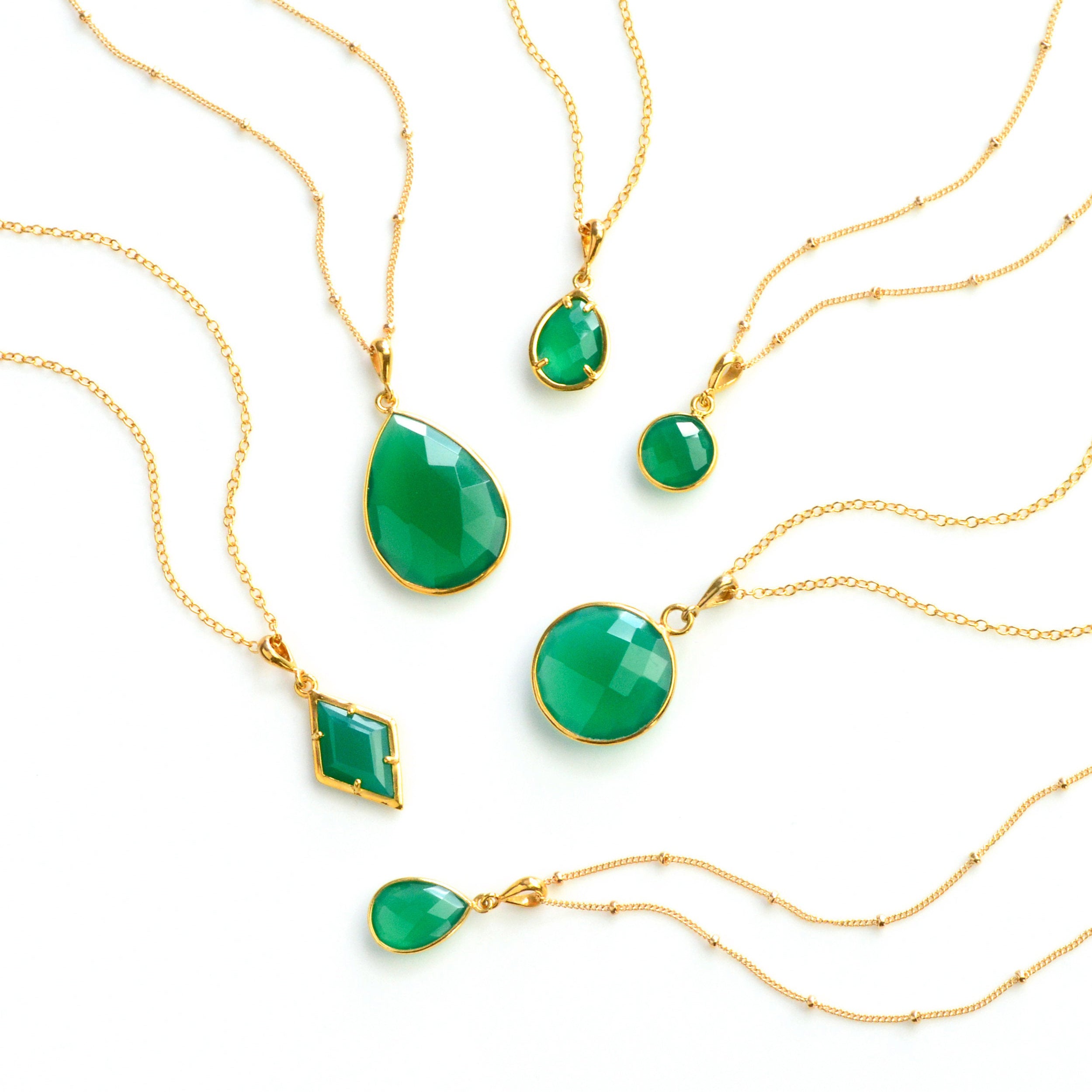 Green onyx necklace outlet