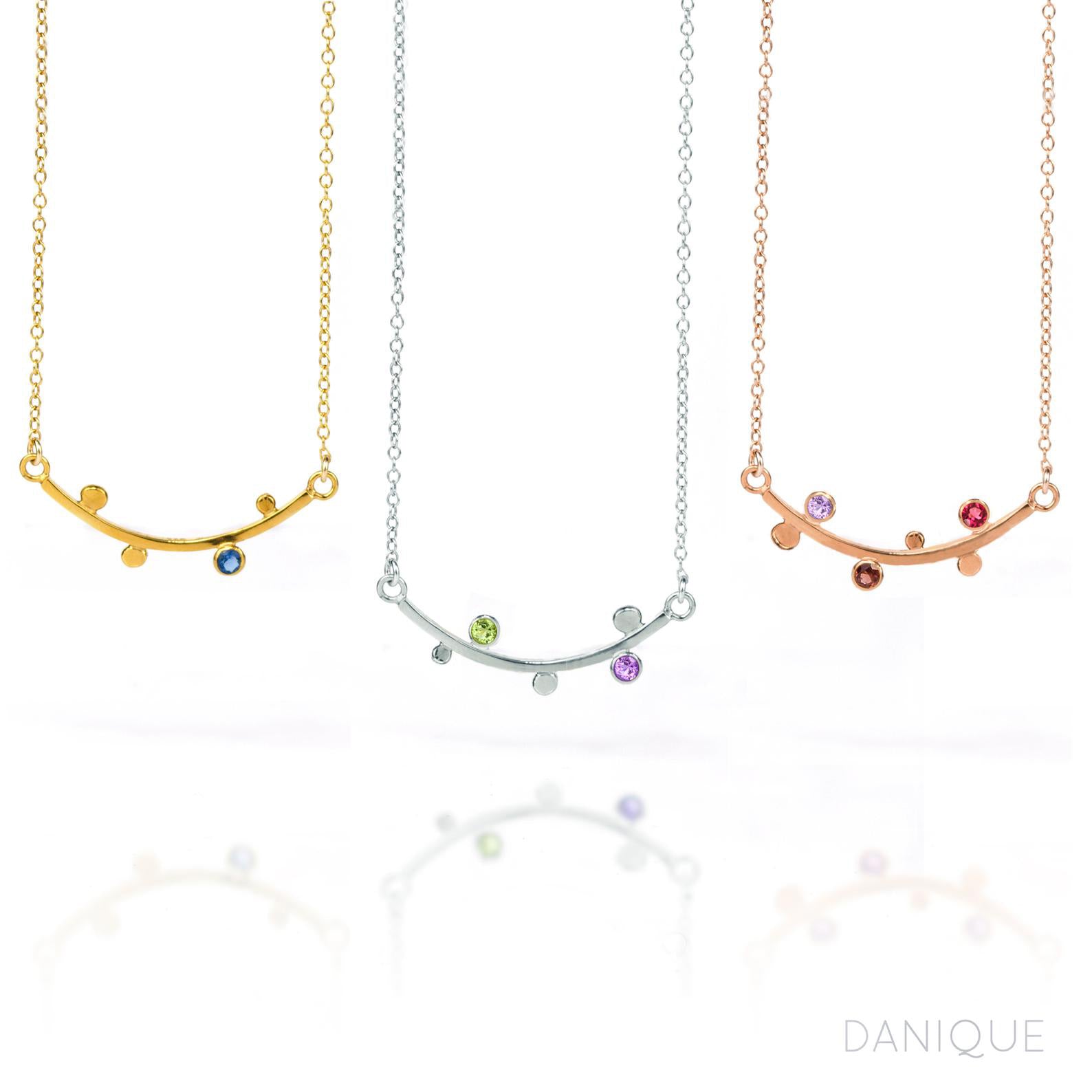 Mother's Family Curved Line Set Birthstone Necklace