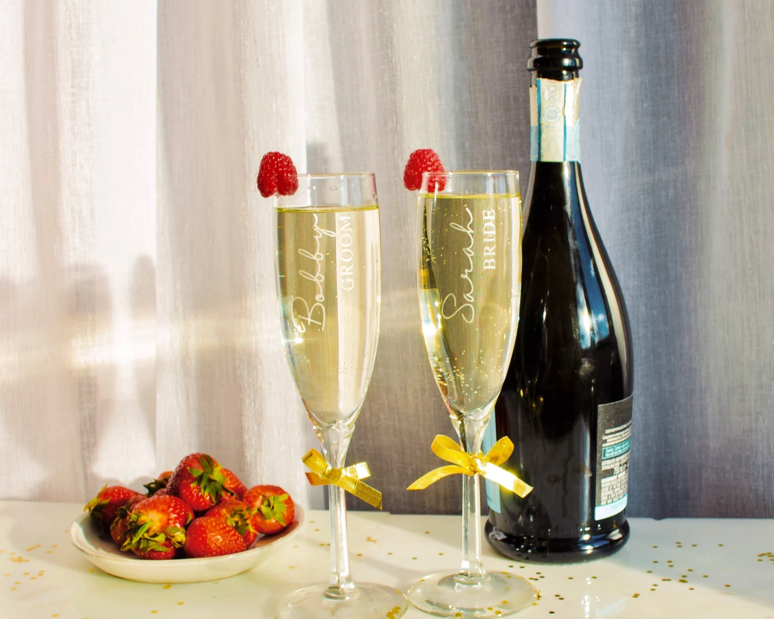 Wedding Party Gifts: Thoughtful, Stylish, and Personalized Keepsakes