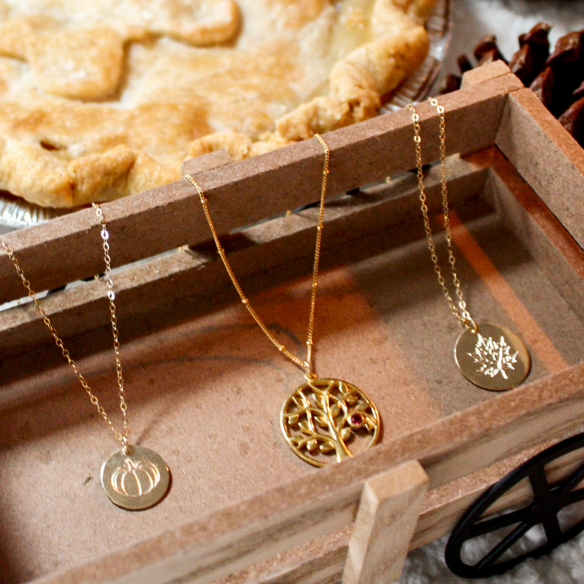 Custom Family Tree Birthstone Pendant Necklace, Sterling Silver, Gold Vermeil, Rose Gold Filled, Tree of Life Christmas Gift for Grandma, Mom, Nana