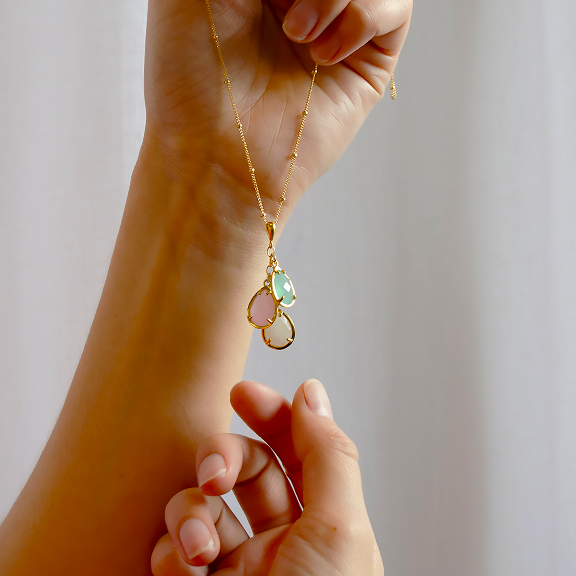 Custom Mother's Birthstone Necklace with Cascading Prong Set Teardrop Gemstones [TPCS]