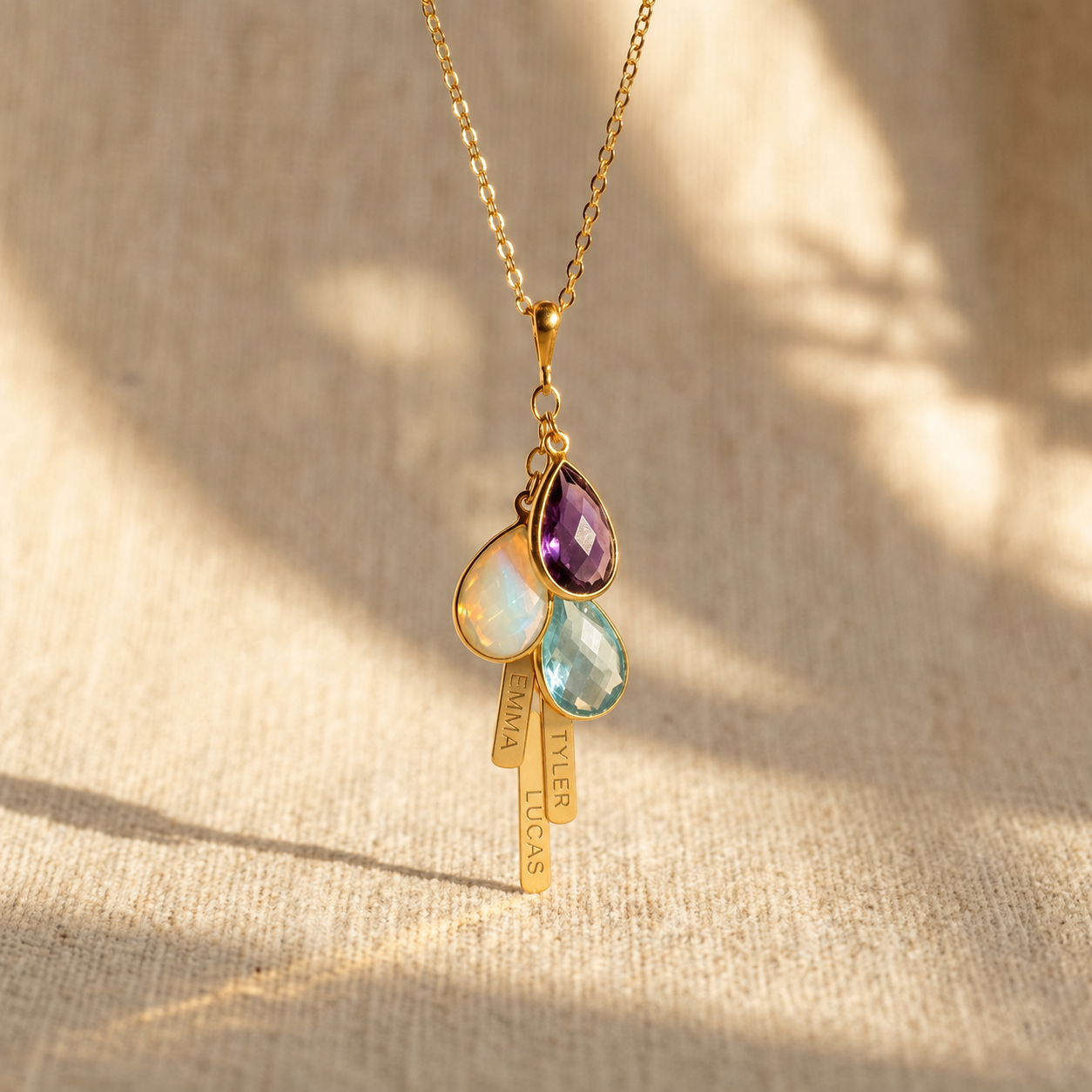 cascade-birthstone-name-bar-neckalce-mom1.png
