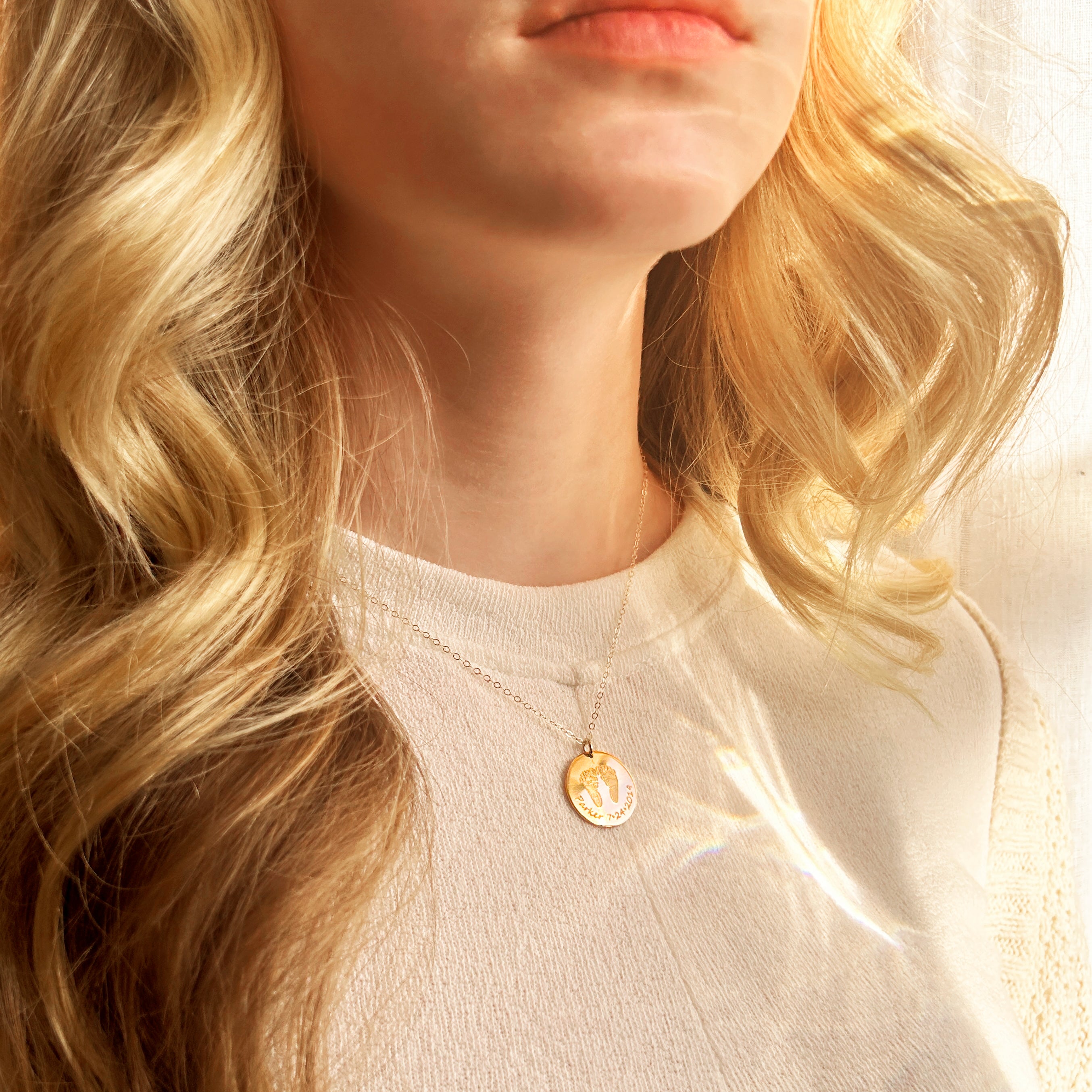 footprint-necklace.jpg