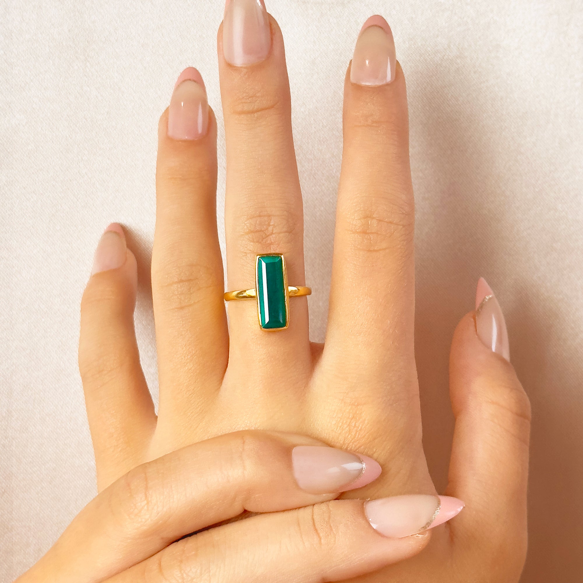 green-onyx-may-baguette-adira-ring-model.jpg
