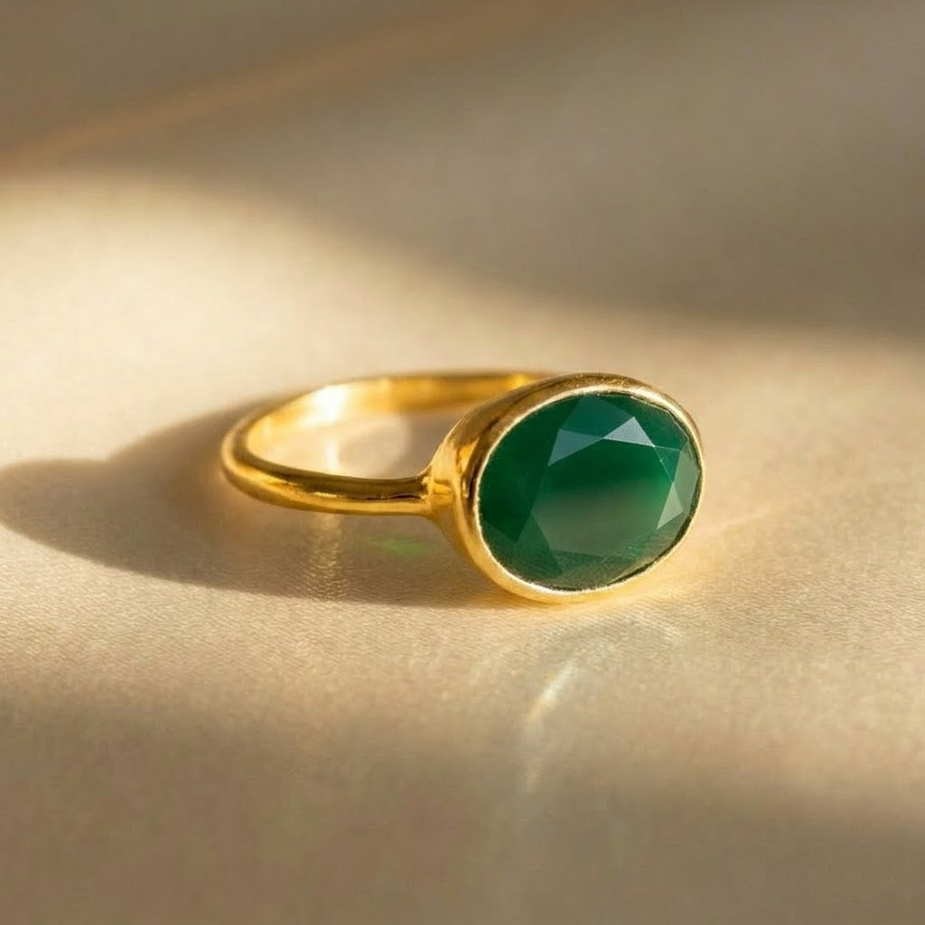 May birthstone Green Onyx ring, Green Chalcedony birthstone jewelry, Custom green gemstone ring, Personalized birthstone ring, Green Aventurine alternative, Earth gemstone ring, Heart chakra stone, Heart healing gemstone, Elegant green jewelry