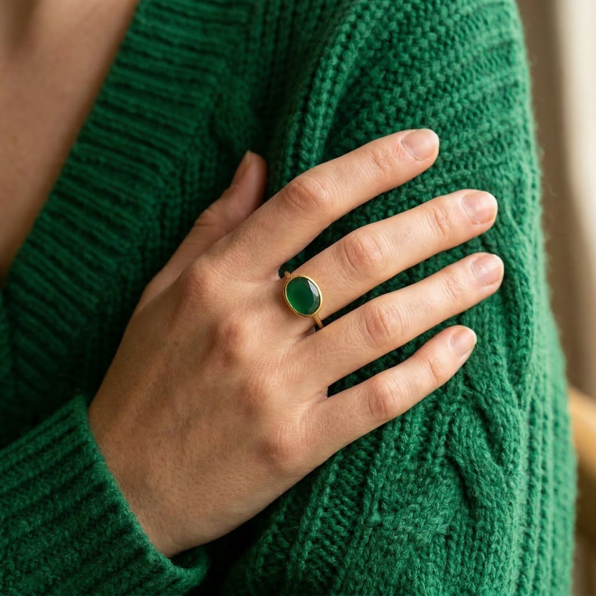 Green Onyx May birthstone ring, Custom green chalcedony ring, Personalized birthstone jewelry, Green Aventurine alternative, Earth gemstone ring, Heart chakra healing stone, Elegant green jewelry, Faceted green gemstone ring, Heart healing gem