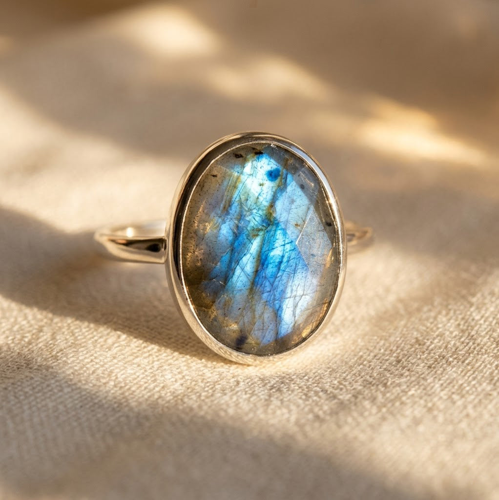 希少 OX JEWELRY Silver Labradorite Ring Oval Labradorite Ring | Sterling Silver or Gold Vermeil – Danique