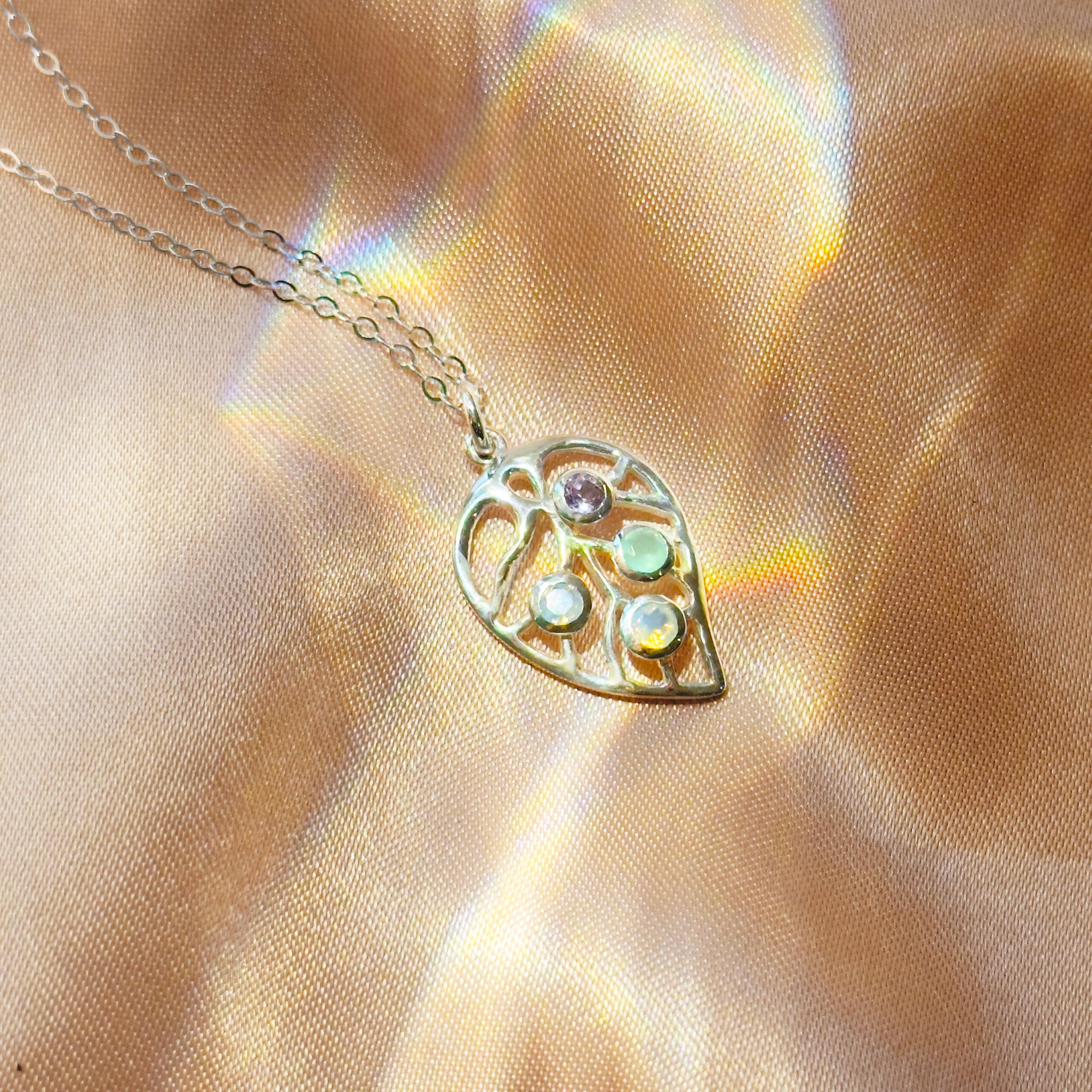leaf-custom-birthstone-family-tree-necklace-silver.jpg
