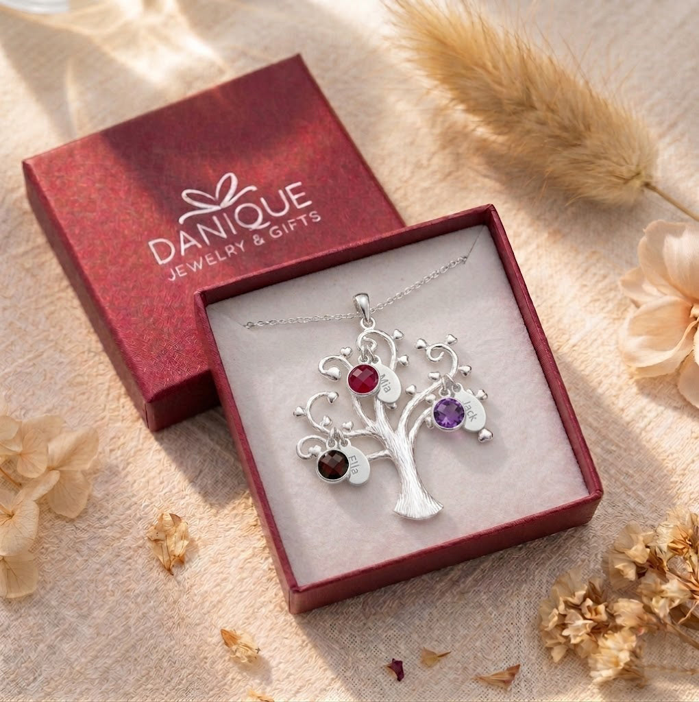 gift box packaging for personalized mom birthstone necklace with name charms