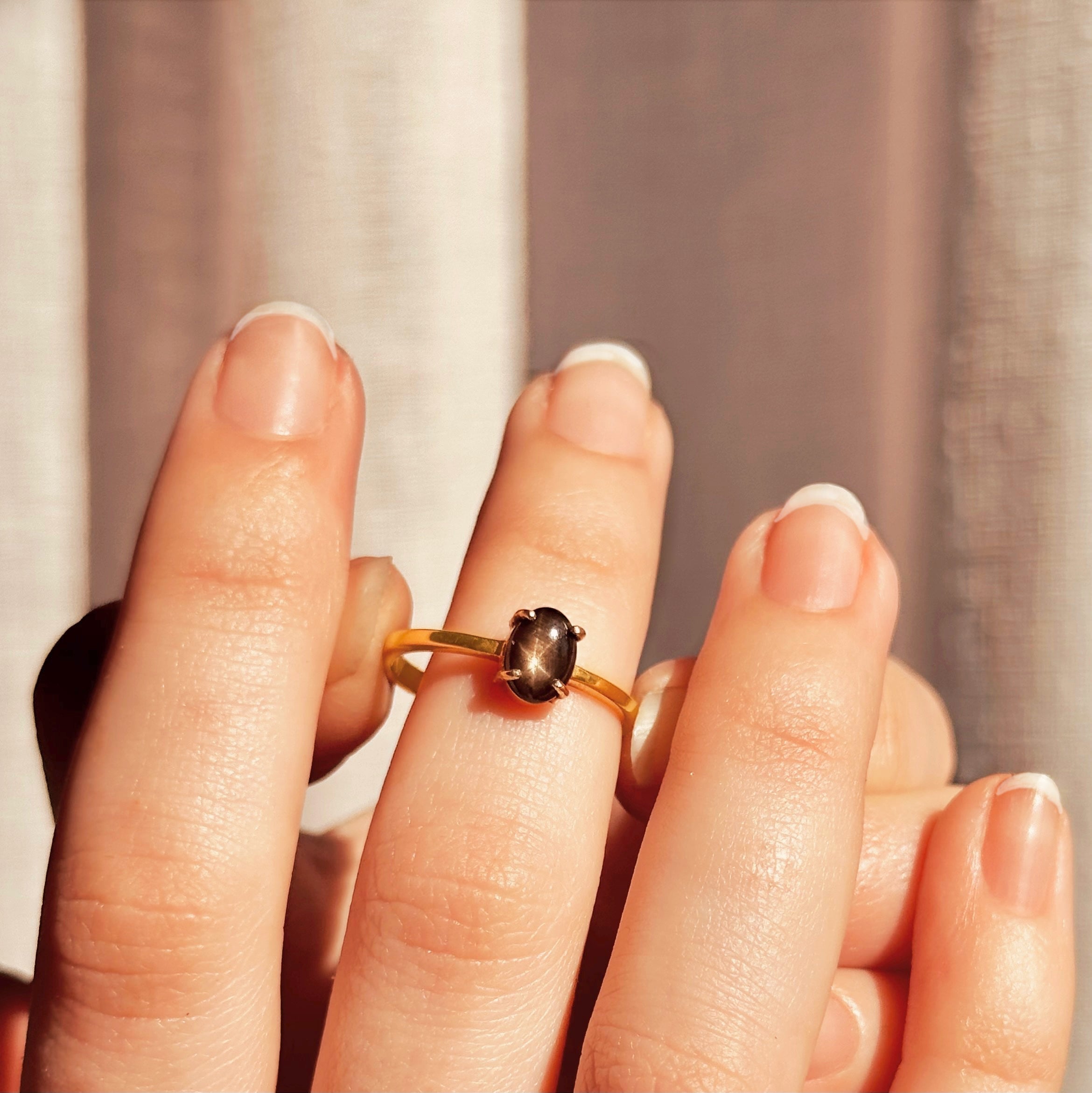 アクセサリー HASH. Black Star Round Cabochon Ring Black Copper Obsidian Cabochon Oval Prong Ring, 925 Silver or 18k