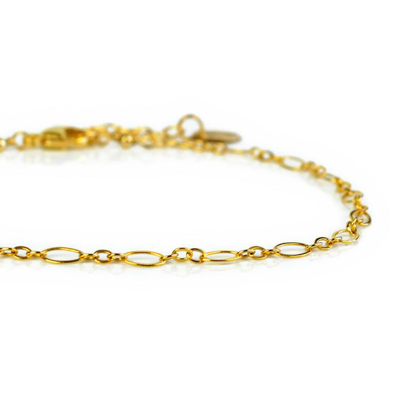 Dainty Gold or Silver Loop Chain Bracelet - Danique Jewelry