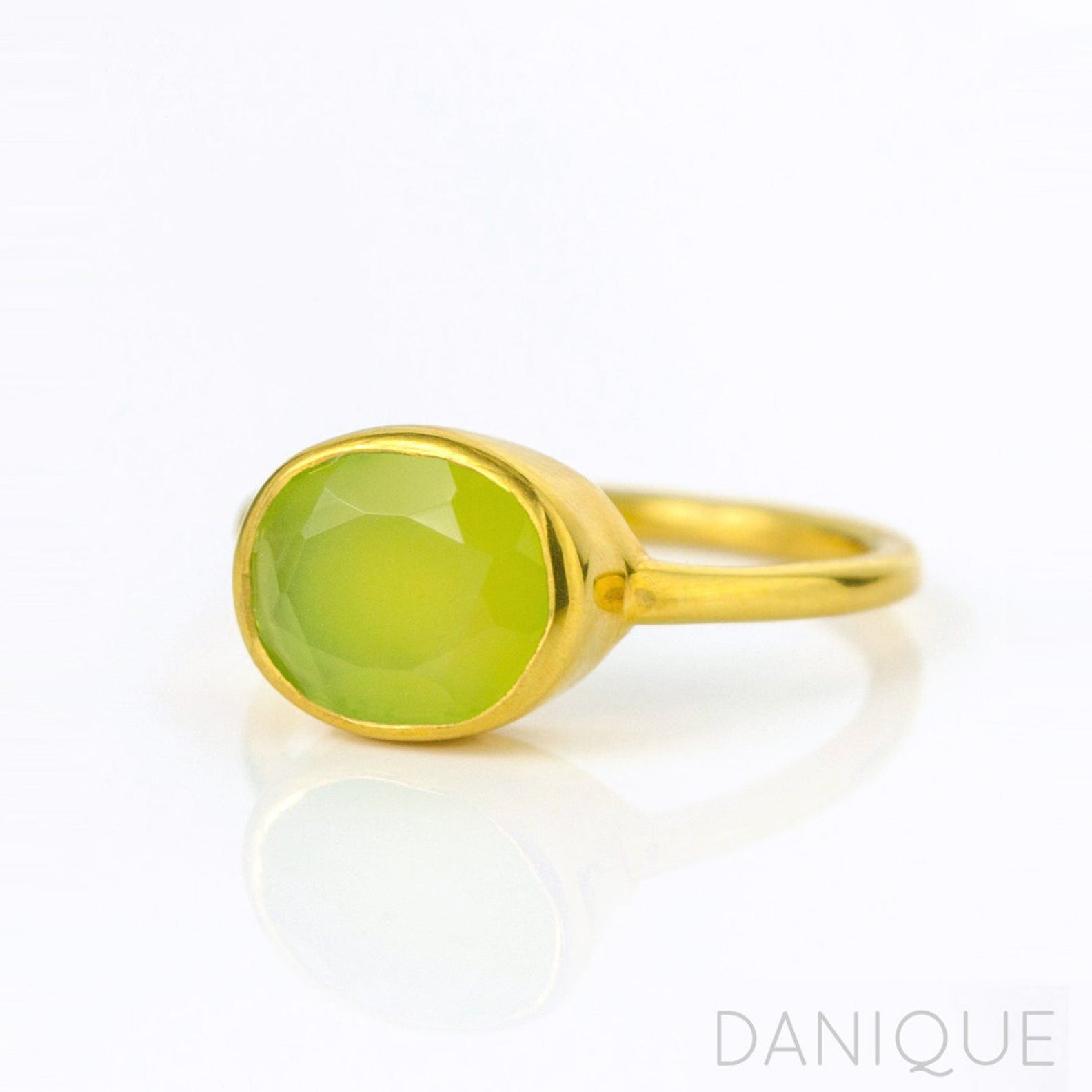 OvalCutGreenChalcedonyAugustBirthstoneRing.jpg