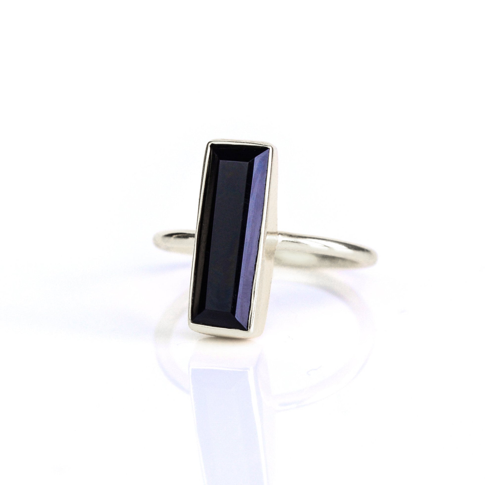 Classic Elegant Black Radiant Cut Rectangular Shaped Silver Ring – Next  Fashion Jewelry