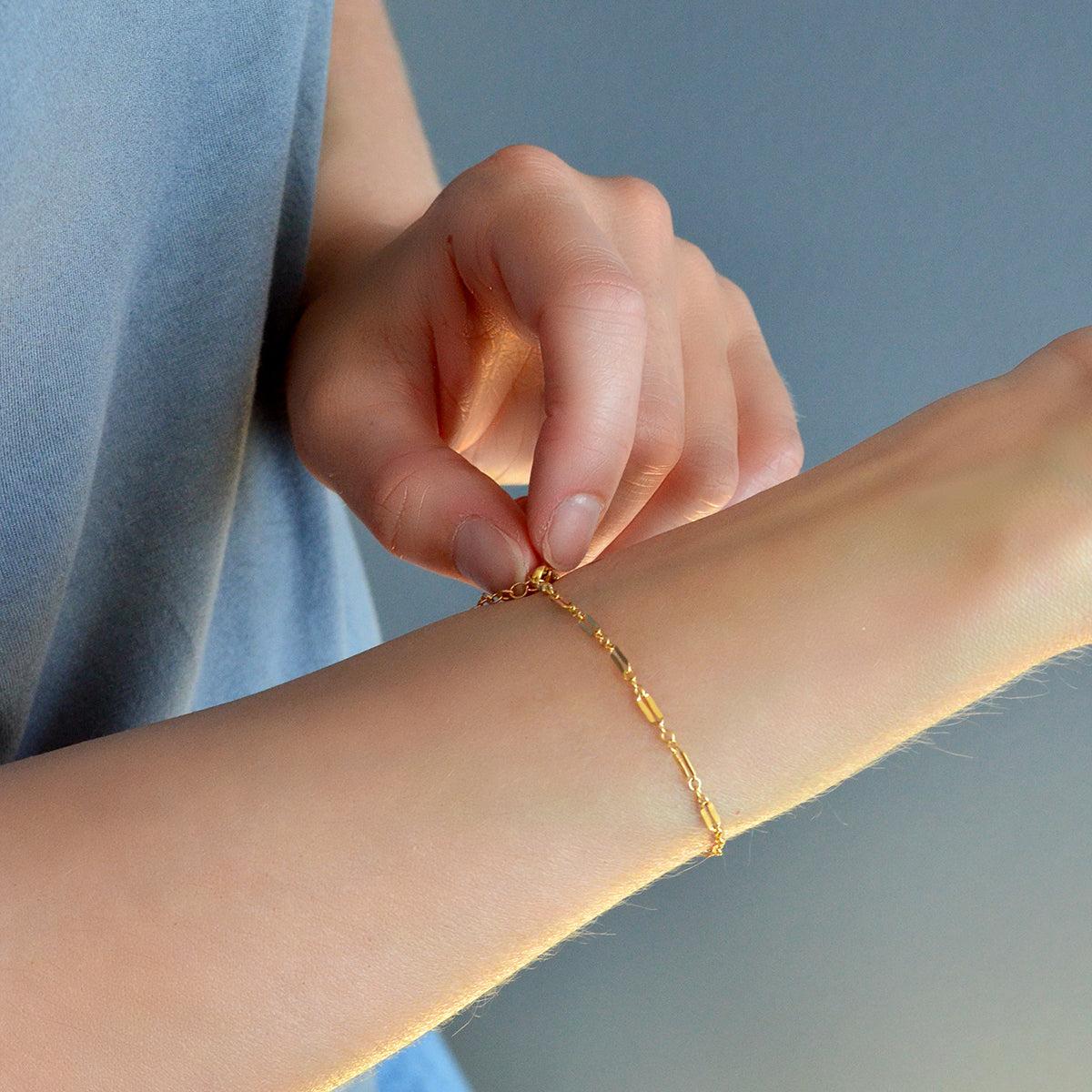 Delicate Golden Bracelet with Green Stones – Peach Tree