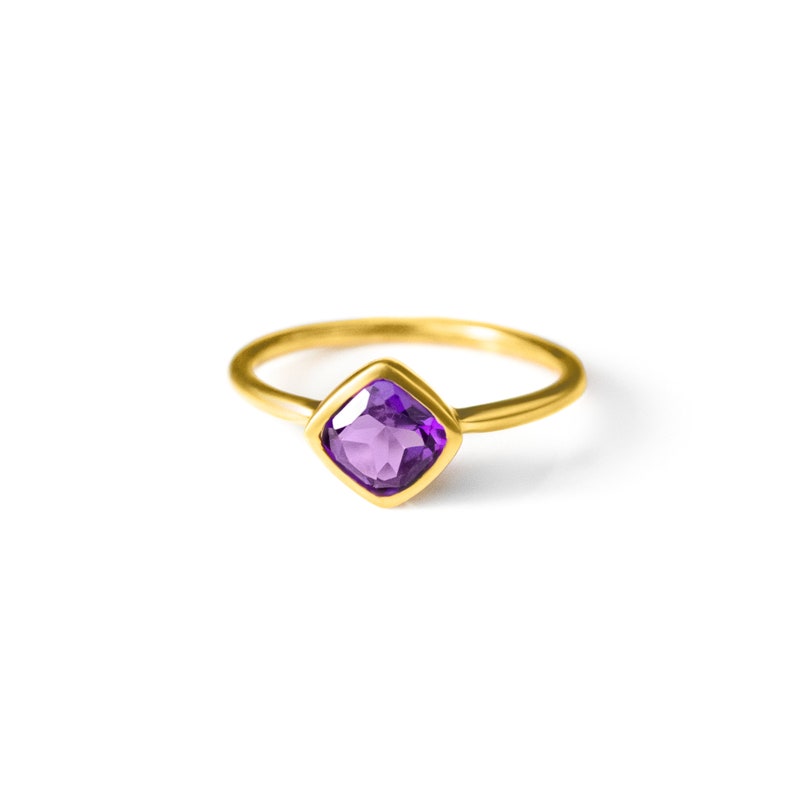 diamondcutcushion18kvermeilyellowgoldringpurpleamethyststoneamethystfebruarybirthstone.jpg