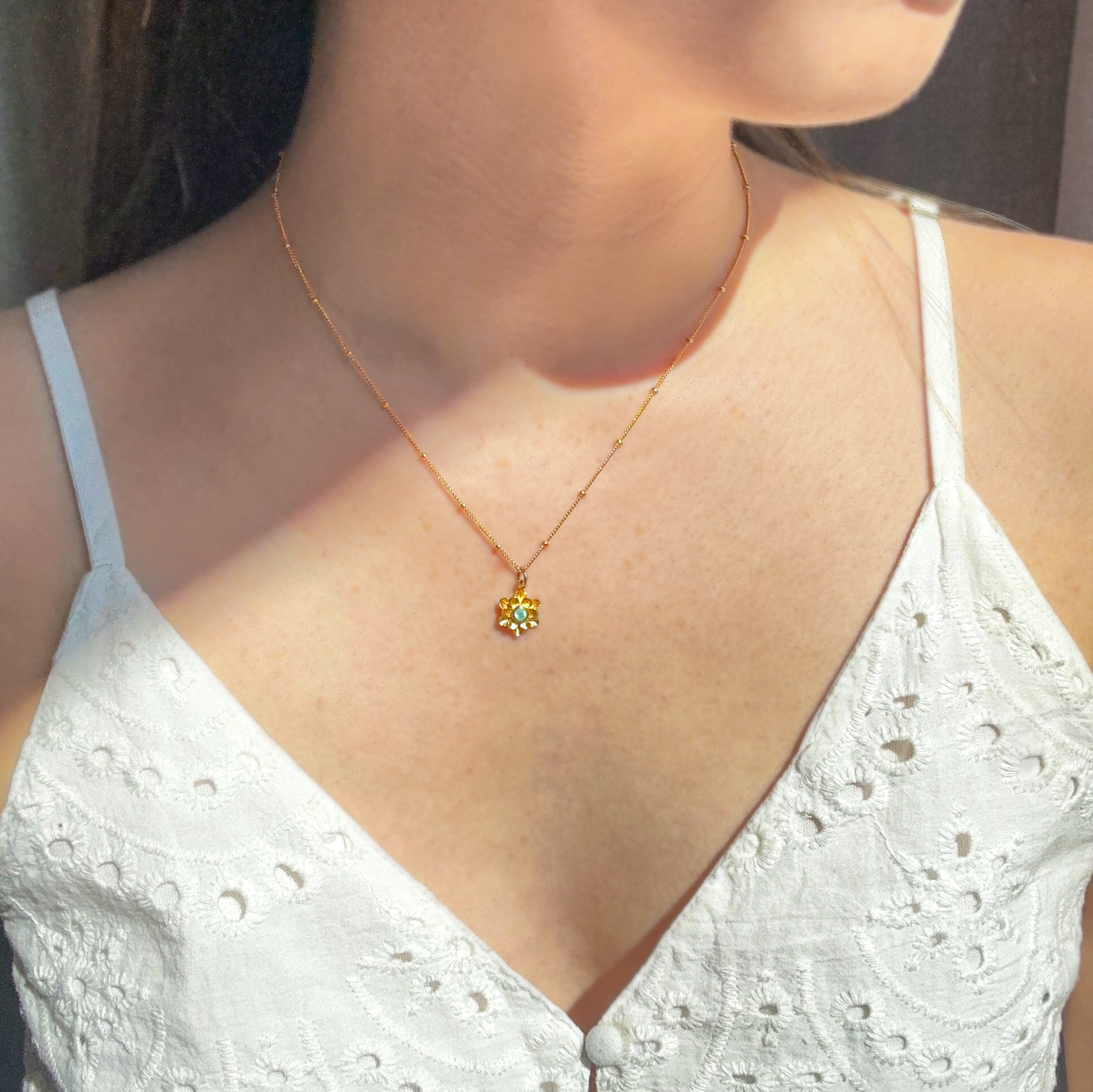 Birthstone bloom necklace online