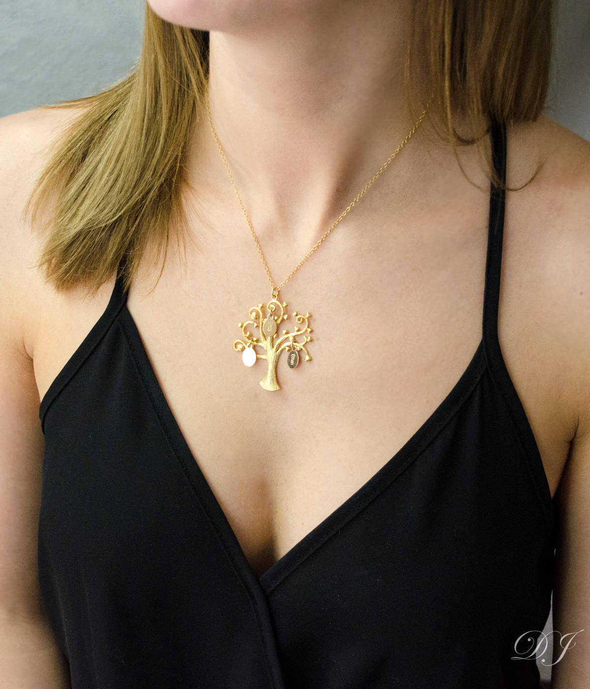 Family Swirly Tree Necklace with Kids Names