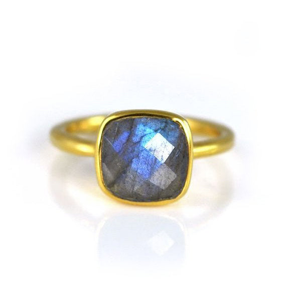 Gold plated labradorite ring, birthstone jewelry, gray gemstone ring, square cushion faceted labradorite, Bezel set ring, Sterling silver ring, labradorite gift, birthday gift, ring for her, birthstone ring, birthstone 