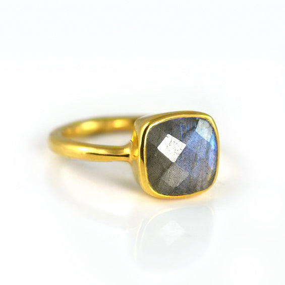 Gold plated labradorite ring, birthstone jewelry, gray gemstone ring, square cushion faceted labradorite, Bezel set ring, Sterling silver ring, labradorite gift, birthday gift, ring for her, birthstone ring, birthstone 