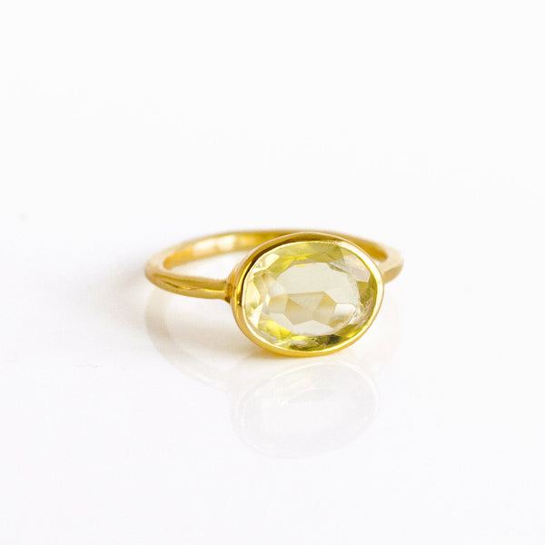 lemon_quartz_oval_ring_gold_gr 