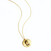    nameandphotoofkidengravedpendantnecklacefornewmotherbabyphotonecklacegoldorsilverbabynecklace