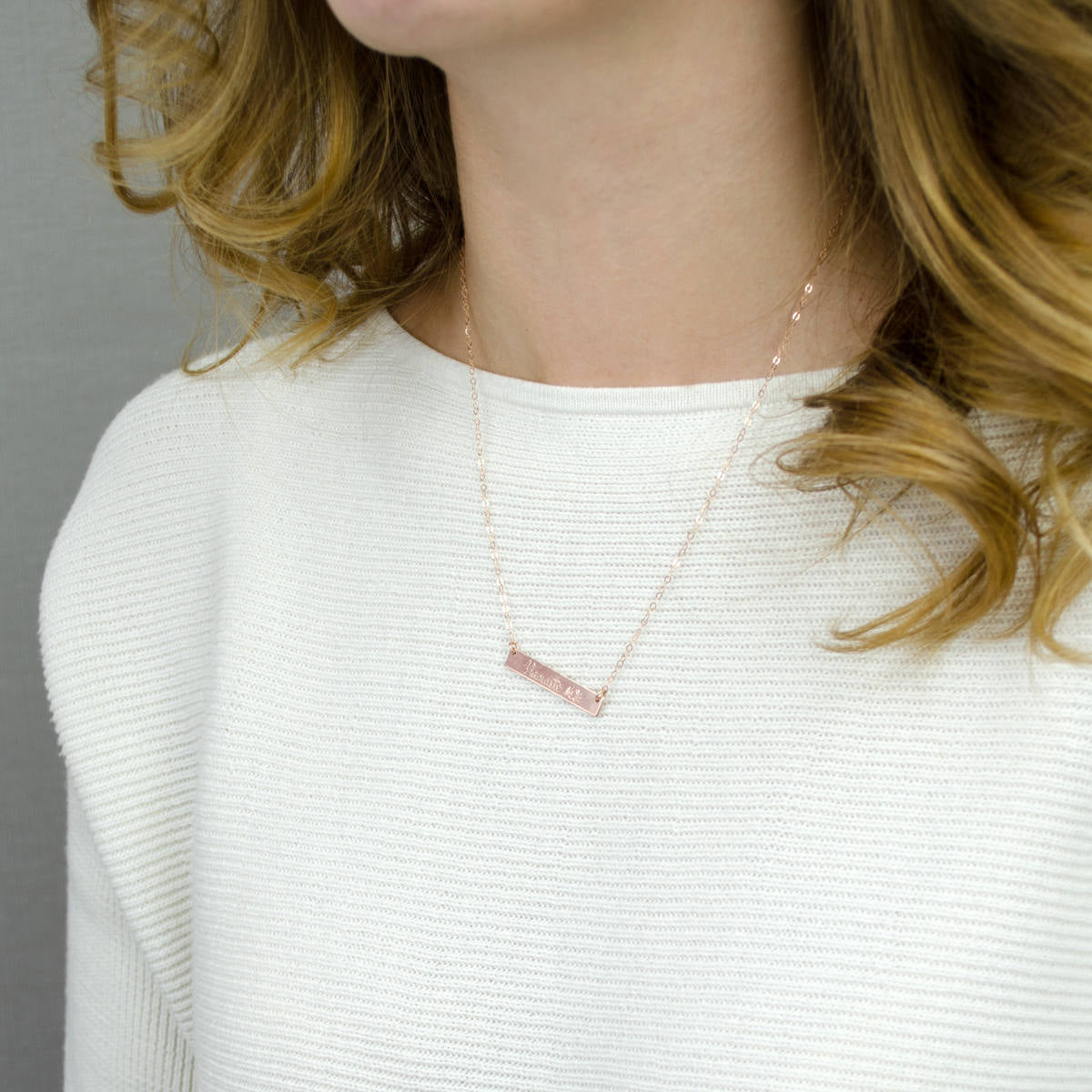 Rose gold deals horizontal bar necklace
