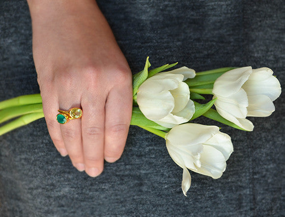 Green Chalcedony oval bezel set ring - August Birthstone
