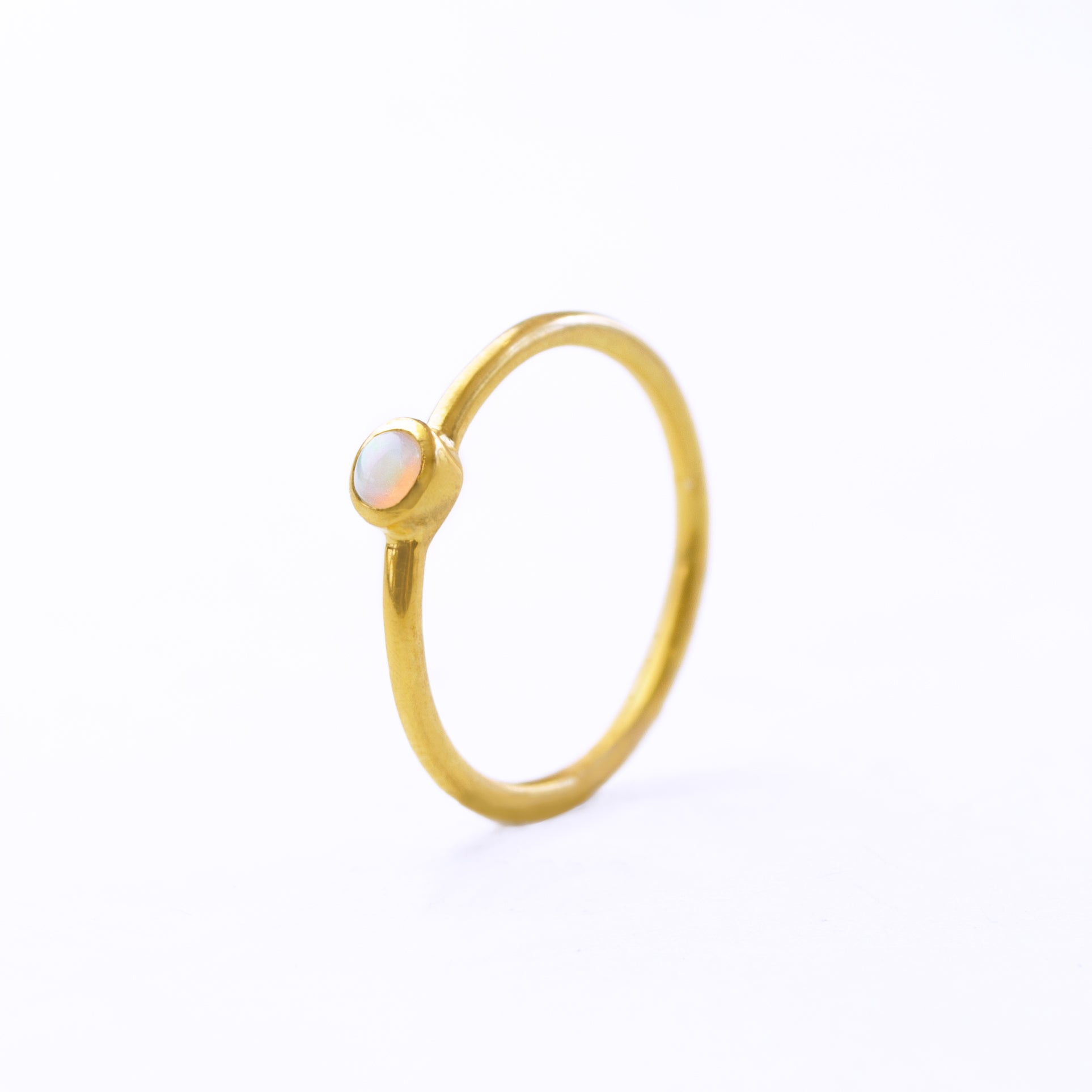 opalite-3mm-cabochon-ring-rose-gold_4743b668-475d-457a-bacb-feb97360af2a.jpg
