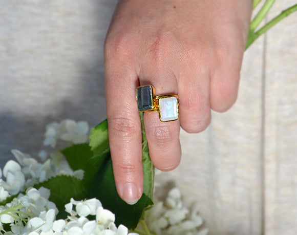 Onyx store rectangle ring