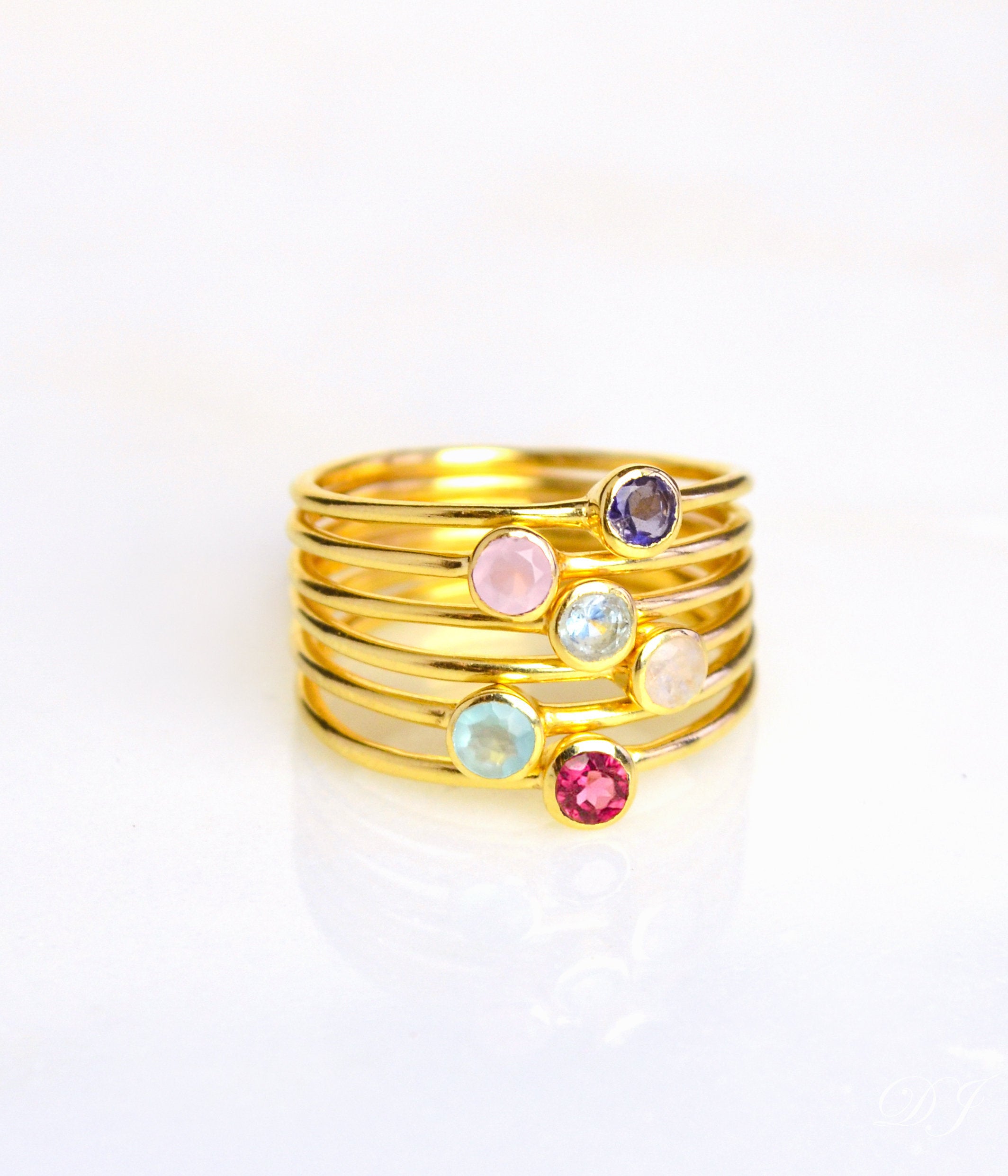 Stackable mothers rings white gold discount