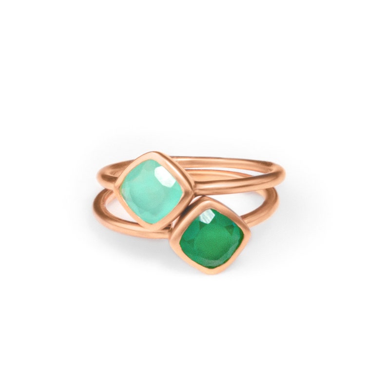 stacking rings stackable rings in rose gold with aqua chalcedony and green onyx birthstones march birthstone may birthstone may gemstone march gemstone